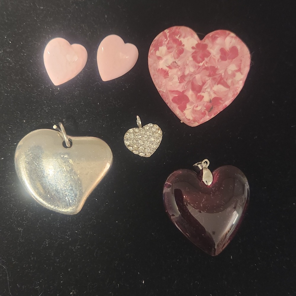 Lot of 5 Heart Charms Pendants Brooch Pink Silver Red Glass‎ Rhinestone
